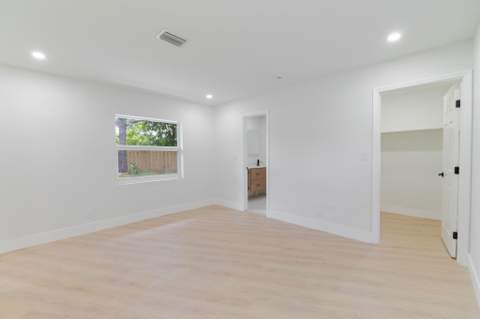 413 N Ware Drive, West Palm Beach FL - photo 7 of 25