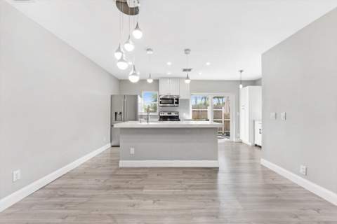 191 SE 1st Circle, Boynton Beach FL - photo 11 of 28