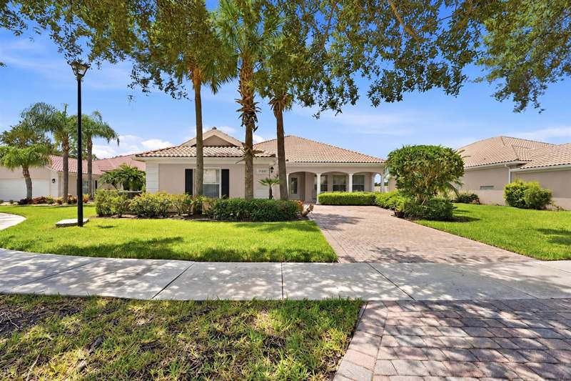 4 bedroom Single Family Residence at 11237 SW Olmstead Drive, Tradition Plat No 30, Port St. Lucie — photo 2