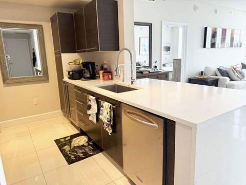 550 Okeechobee Boulevard #1008, West Palm Beach FL - photo 6 of 20
