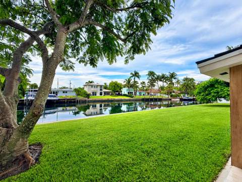 259 SE 4TH Avenue, Pompano Beach FL - photo 15 of 21