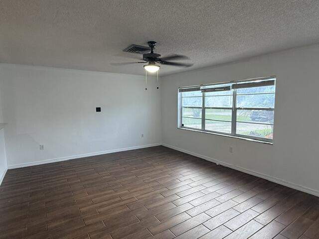 3 bedroom Single Family Residence at 1315 Parkland Boulevard, Riverdale Yacht Club Estates Unit 2, Fort Pierce — photo 5