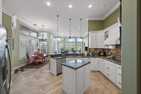 4916 Forest Dale Drive, Lake Worth FL - photo 14 of 55