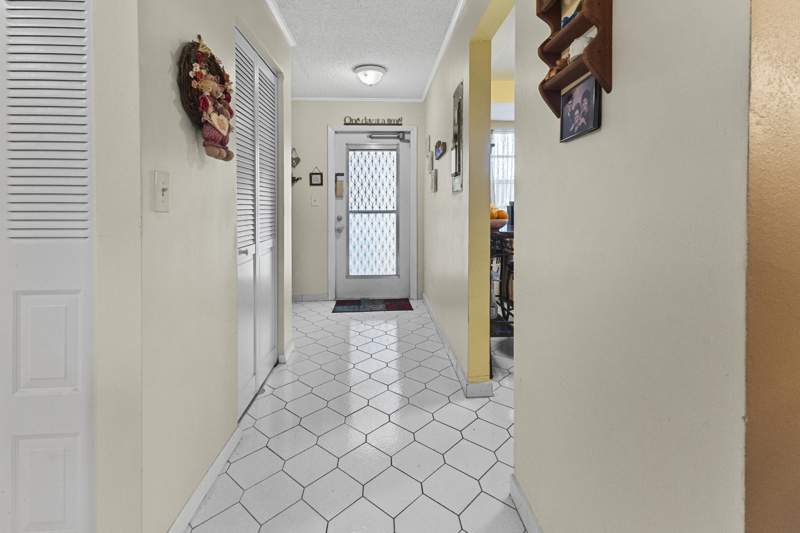 1 bedroom Condominium at 1470 NW 80th Avenue #Apt 204, 1 Of Palm Springs 2 Condo, Margate — photo 3