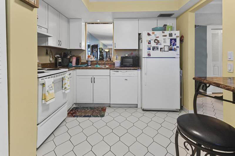 1 bedroom Condominium at 1470 NW 80th Avenue #Apt 204, 1 Of Palm Springs 2 Condo, Margate — photo 4