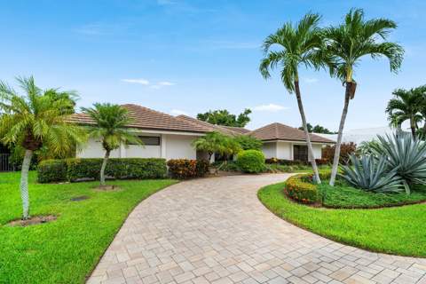 4668 Wildewood Drive, Delray Beach FL - photo 7 of 54