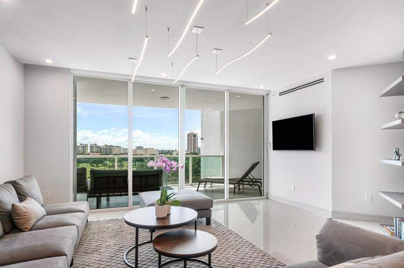 1 bedroom Condominium at 550 SE Mizner Boulevard #B709, Townsend Place Condo, Boca Raton — photo 5