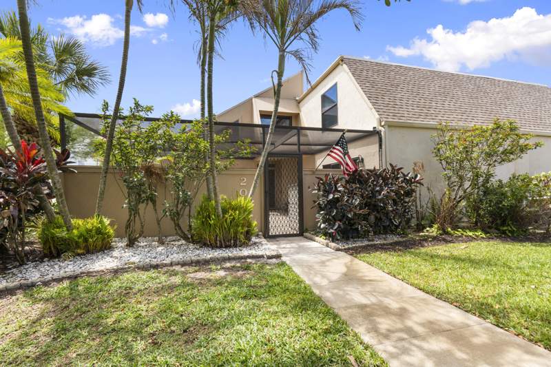 2 bedroom Villa at 1100 SE Mitchell Avenue #204, Tarpon Bay Villas, Port St. Lucie — photo 2
