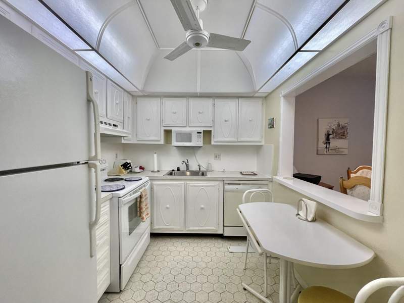 1 bedroom Condominium at 259 S Cypress Road #547, Barcelona Condo North Bldg 500, Pompano Beach — photo 3