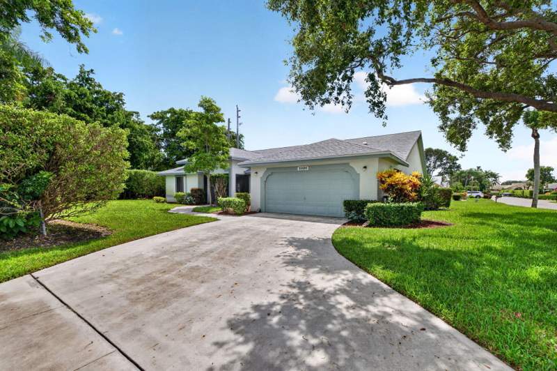 2 bedroom Single Family Residence at 2320 Riviera Drive, RAINBERRY ESTATES, Delray Beach — photo 1
