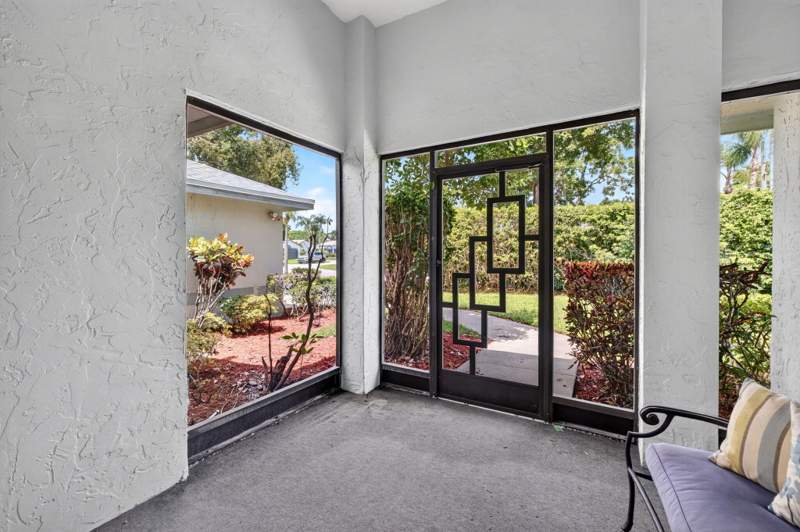 2 bedroom Single Family Residence at 2320 Riviera Drive, RAINBERRY ESTATES, Delray Beach — photo 4