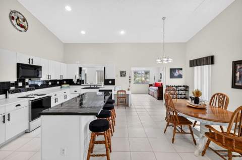 2320 Riviera Drive, Delray Beach FL - photo 14 of 78