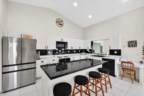 2320 Riviera Drive, Delray Beach FL - photo 9 of 78
