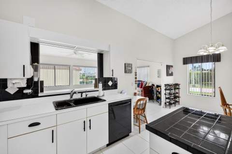 2320 Riviera Drive, Delray Beach FL - photo 12 of 78