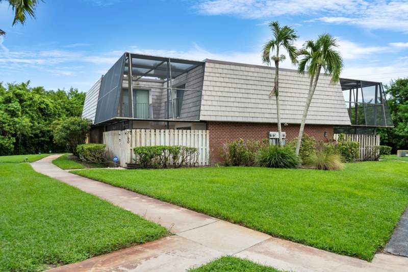 2 bedroom Villa at 3190 SE BROOK Street, BROOK VILLAS, Stuart — photo 2