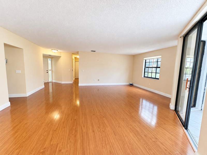 3 bedroom Condominium at 5115 Europa Drive #B, Excellente Village A,B,C,D,F, & G Condo, Boynton Beach — photo 4