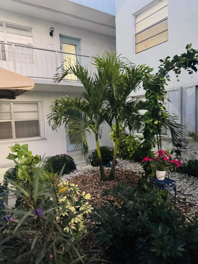 2 bedroom Condominium at 390 Saxony I, Kings Point, Delray Beach — photo 2