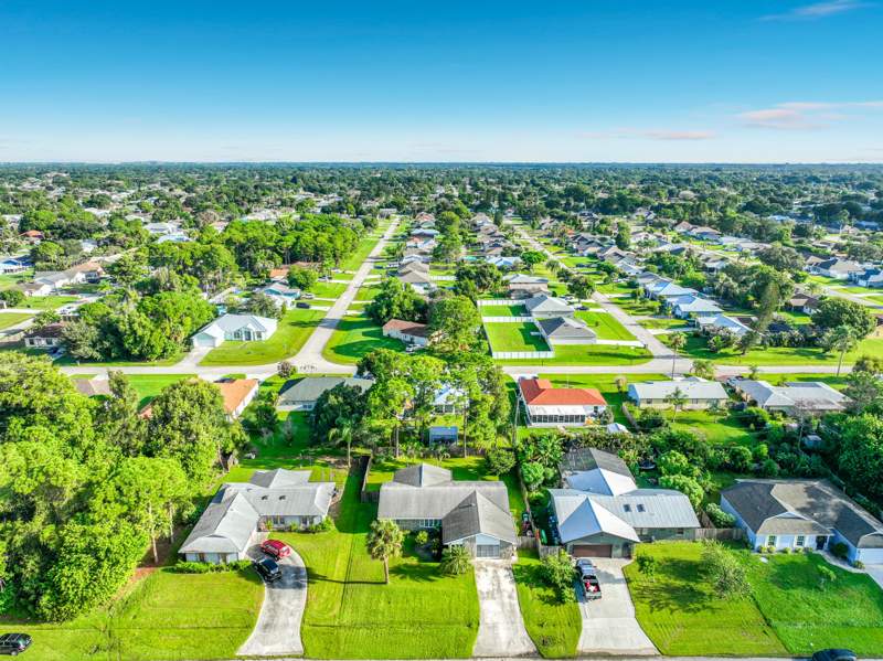 3 bedroom Single Family Residence at 155 SW Exmore Avenue, Port St Lucie Section 4, Port St. Lucie — photo 3