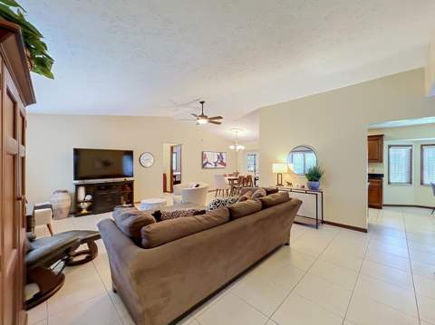 155 SW Exmore Avenue, Port St. Lucie FL - photo 7 of 62