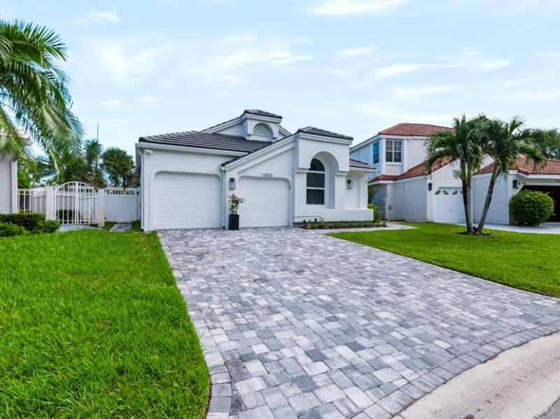 3 bedroom Single Family Residence at 12920 Touchstone Place, Eastpointe Sub 13A, Palm Beach Gardens — photo 2