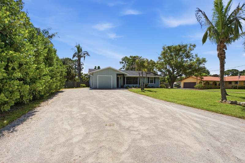 3 bedroom Single Family Residence at 1710 SW Wildcat Trail, James Villa, Stuart — photo 2