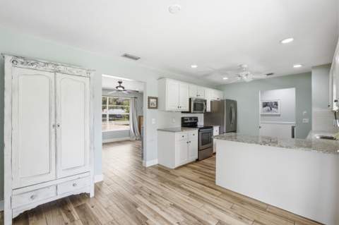 1710 SW Wildcat Trail, Stuart FL - photo 7 of 34