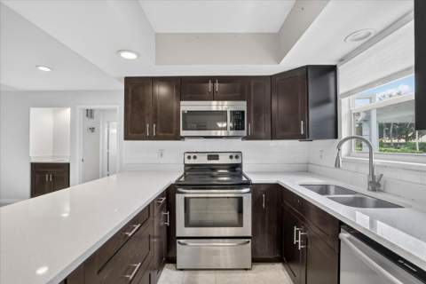 13867 Eastpointe Way, Palm Beach Gardens FL - photo 9 of 43