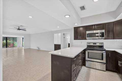 13867 Eastpointe Way, Palm Beach Gardens FL - photo 10 of 43