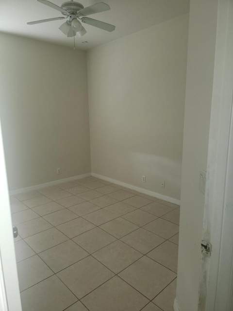 558 SW Halifax Avenue, Port St. Lucie FL - photo 21 of 27