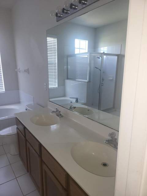 558 SW Halifax Avenue, Port St. Lucie FL - photo 18 of 27