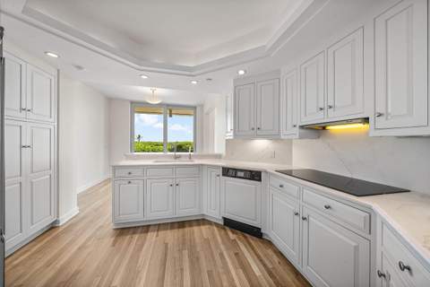 3001 SE Island Point Lane #12, Stuart FL - photo 12 of 47