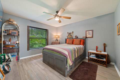245 SW De Gouvea Terrace, Port St. Lucie FL - photo 11 of 32