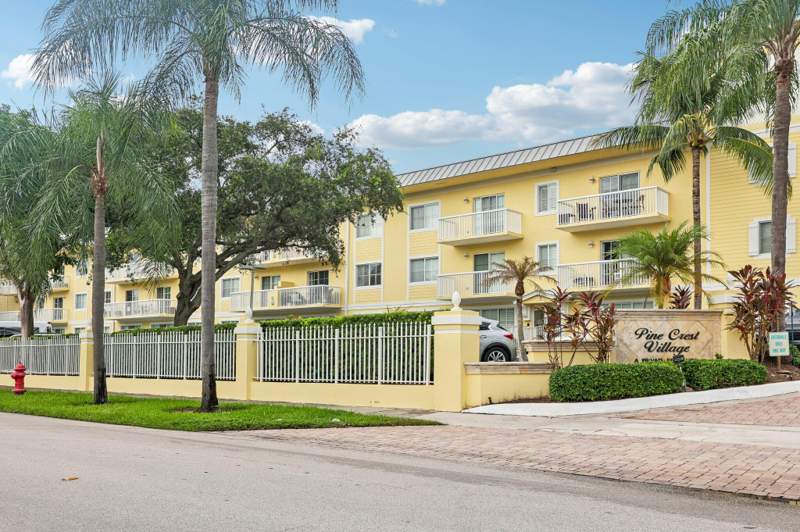 1 bedroom Condominium at 150 NE 15th Avenue #138, Pine Crest Village II, Fort Lauderdale — photo 4