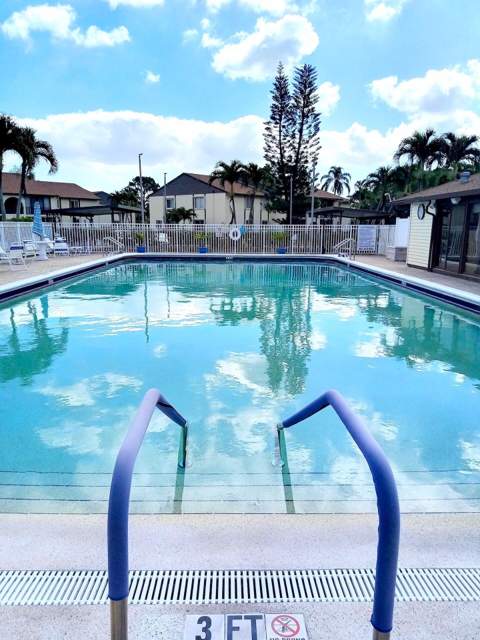 3530 Lazy Pine Way #B-2, Greenacres FL - photo 10 of 14