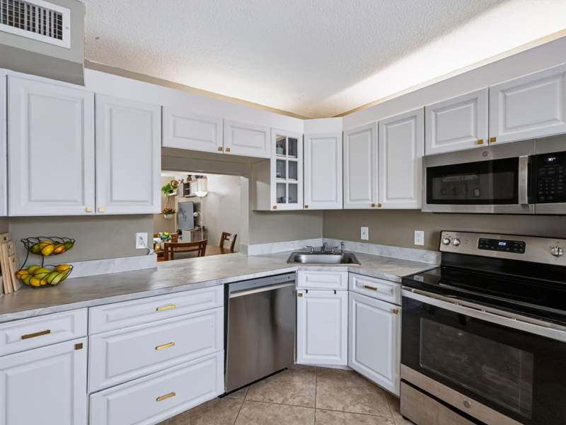 3 bedroom Townhouse at 220 Foxtail Drive #G, CHARTER CLUB OF PALM BEACH, Greenacres — photo 5