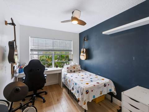220 Foxtail Drive #G, Greenacres FL - photo 16 of 31