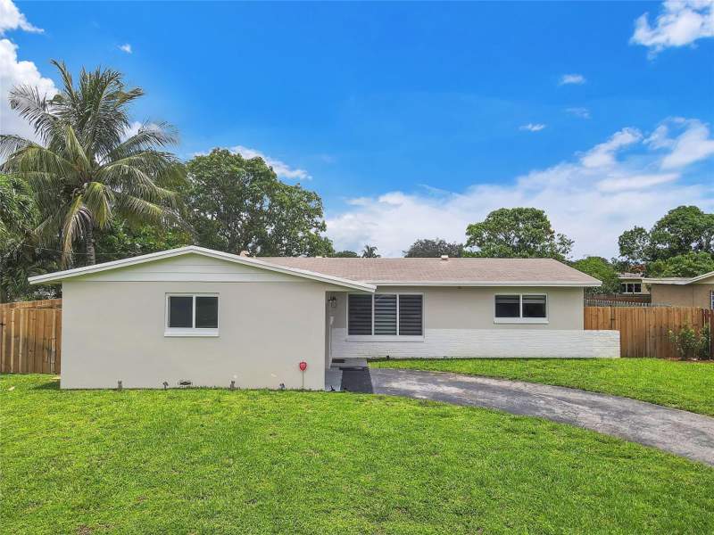 3 bedroom Single Family Residence at 4861 NW 6TH Court, BREEZESWEPT PARK ESTATES, Plantation — photo 4