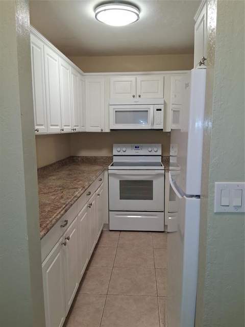 5720 NE 22nd Way #406, Fort Lauderdale FL - photo 7 of 21