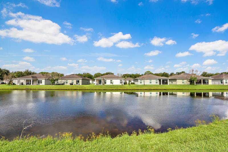 4 bedroom Single Family Residence at 5255 Oakland Lake Circle, Oakland Lake Estates, Fort Pierce — photo 3