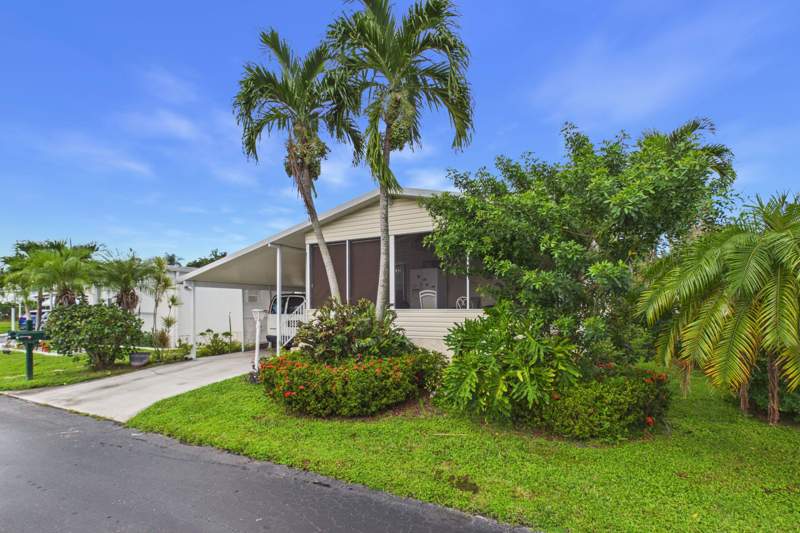 3 bedroom Manufactured Home at 3007 Bimini Bay, Jamaica Bay Mobile Home Co Op, Boynton Beach — photo 2