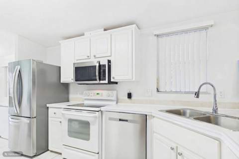 3007 Bimini Bay, Boynton Beach FL - photo 6 of 26