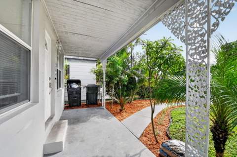 504 N E Street, Lake Worth Beach FL - photo 10 of 57