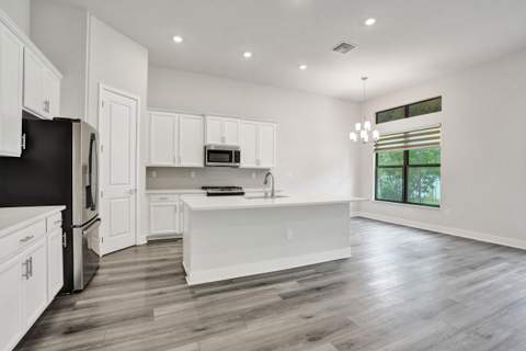 8199 Liberty Way, Parkland FL - photo 9 of 55