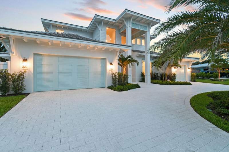 4 bedroom Single Family Residence at 192 RIVER Drive, TEQUESTA, Tequesta — photo 1