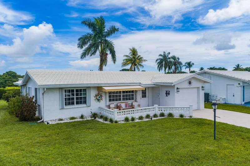 3 bedroom Single Family Residence at 2201 SW Roma Way, Palm Beach Leisureville Sec 10, Boynton Beach — photo 3