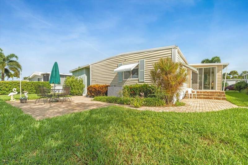 2 bedroom Manufactured Home at 132 NW 53rd Place, Highland Meadows Estates, Deerfield Beach — photo 3