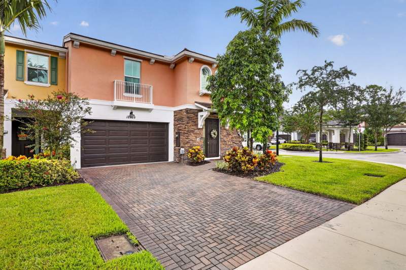 3 bedroom Townhouse at 12929 Trevi Isle Drive, Trevi Isle, Palm Beach Gardens — photo 3