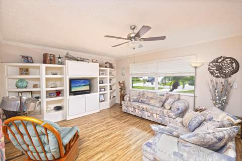 6004 Tangelo Drive, Fort Pierce FL - photo 7 of 42