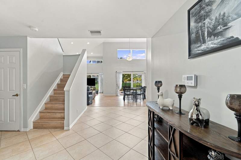 4 bedroom Single Family Residence at 6211 NW 58th Way, Countrys Point, Parkland — photo 5