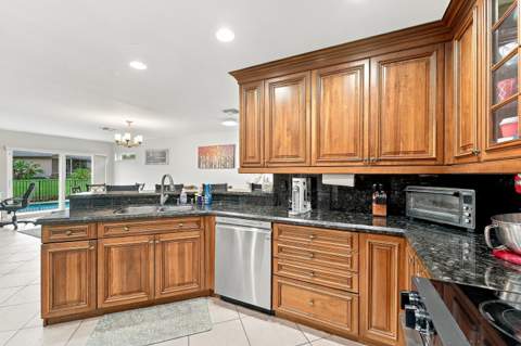6211 NW 58th Way, Parkland FL - photo 18 of 53